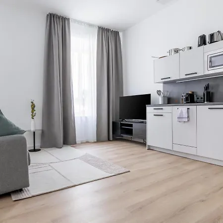 Limehome Gillitzerstrasse 3* روزنهايم