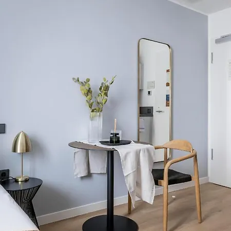 Limehome Gillitzerstrasse Розенхайм