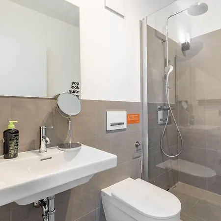 Апарт-отель Limehome Gillitzerstrasse