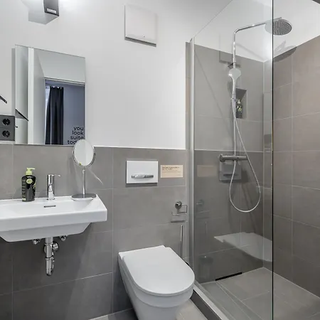 Limehome Gillitzerstrasse Апарт-отель Розенхайм