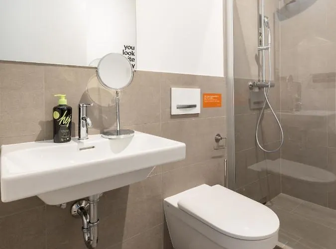 מלון דירות Limehome Gillitzerstrasse 3*
